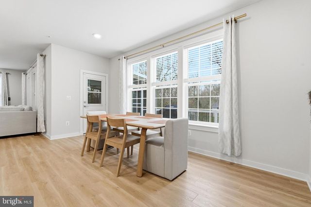 6829 FOUNTAIN PARK DR, Glenn Dale, MD 20769
