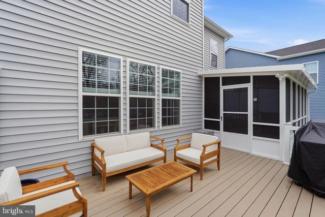 6829 FOUNTAIN PARK DR, Glenn Dale, MD 20769