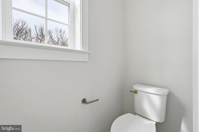 6829 FOUNTAIN PARK DR, Glenn Dale, MD 20769