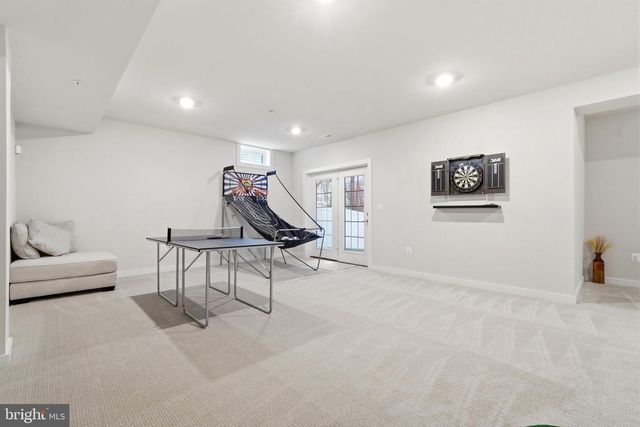 6829 FOUNTAIN PARK DR, Glenn Dale, MD 20769