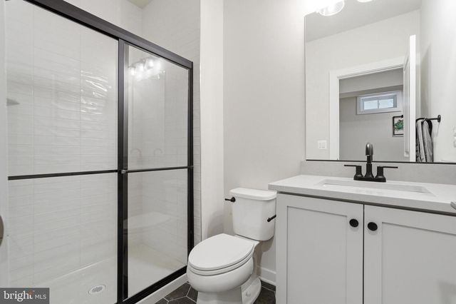6829 FOUNTAIN PARK DR, Glenn Dale, MD 20769