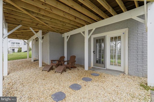 6829 FOUNTAIN PARK DR, Glenn Dale, MD 20769