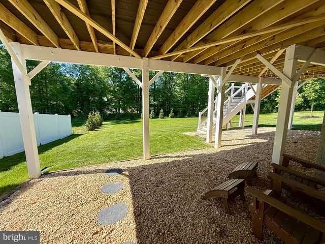 6829 FOUNTAIN PARK DR, Glenn Dale, MD 20769
