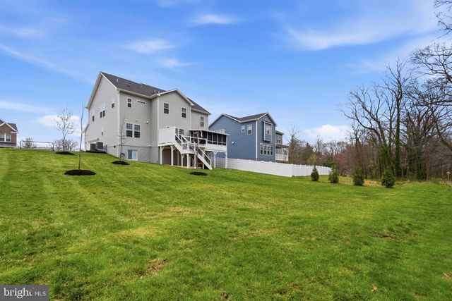 6829 FOUNTAIN PARK DR, Glenn Dale, MD 20769