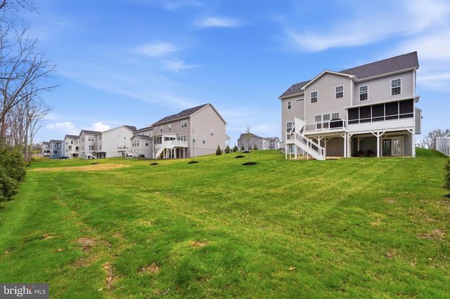 6829 FOUNTAIN PARK DR, Glenn Dale, MD 20769