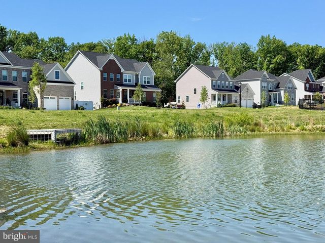 6829 FOUNTAIN PARK DR, Glenn Dale, MD 20769