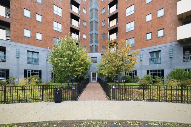 165 Cottage St 207, Chelsea, MA 02150