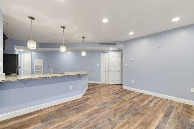 165 Cottage St 207, Chelsea, MA 02150