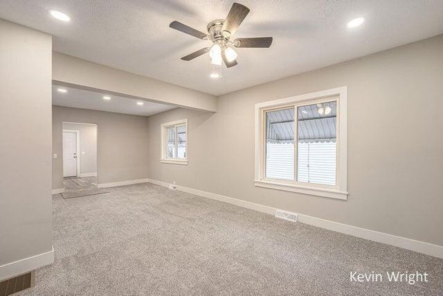 883 Emerson Avenue, Muskegon, MI 49442