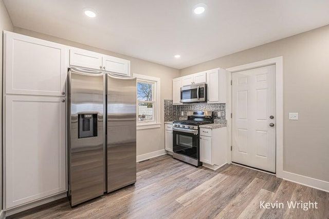 883 Emerson Avenue, Muskegon, MI 49442