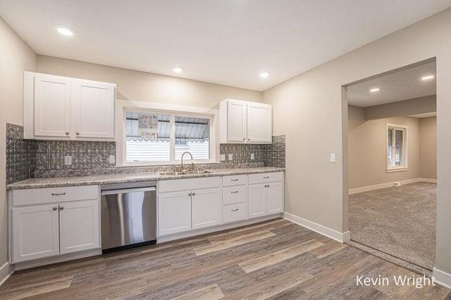 883 Emerson Avenue, Muskegon, MI 49442