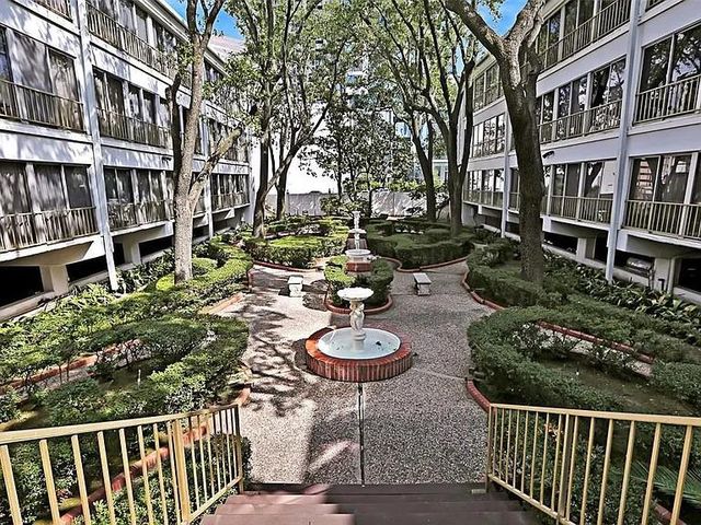 5050 Ambassador Way 314, Houston, TX 77056