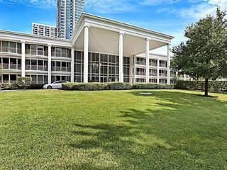 5050 Ambassador Way 314, Houston, TX 77056
