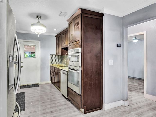 12755 NW 1st Avenue, North Miami, FL 33168