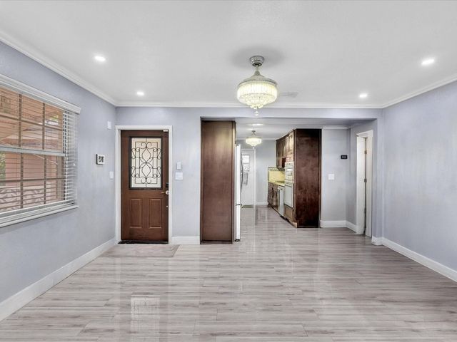 12755 NW 1st Avenue, North Miami, FL 33168