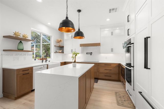 10443 NW 59th Pl, Parkland, FL 33076