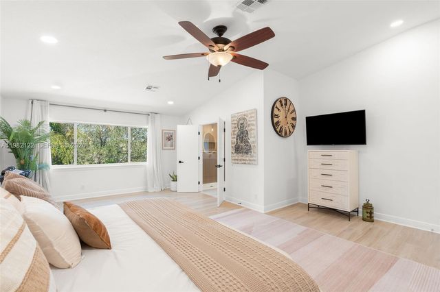 10443 NW 59th Pl, Parkland, FL 33076