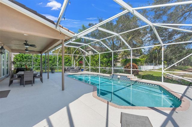 10443 NW 59th Pl, Parkland, FL 33076