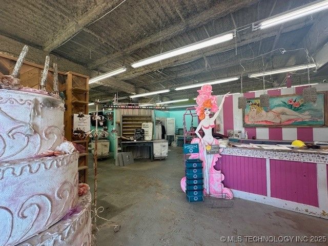 3218 W Broadway Street, Ardmore, OK 73401