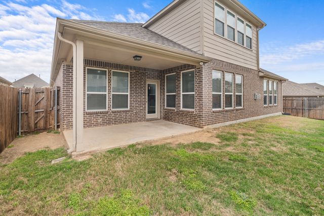 1929 Brahorn Lane, Fort Worth, TX 76131
