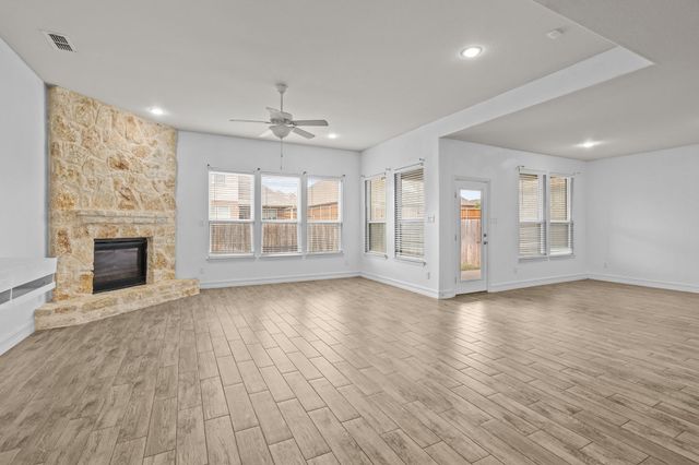 1929 Brahorn Lane, Fort Worth, TX 76131