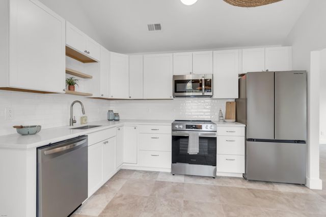 1368 Thayer Hall Drive, Mount Pleasant, SC 29466