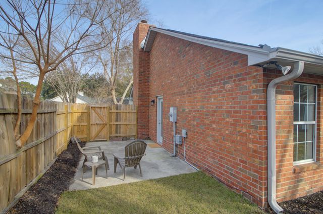 1368 Thayer Hall Drive, Mount Pleasant, SC 29466