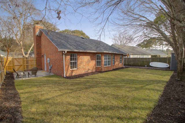 1368 Thayer Hall Drive, Mount Pleasant, SC 29466