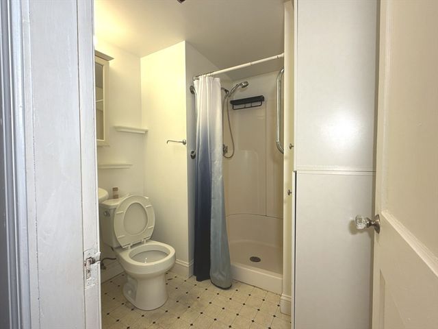 20 Claflin Rd A, Brookline, MA 02445