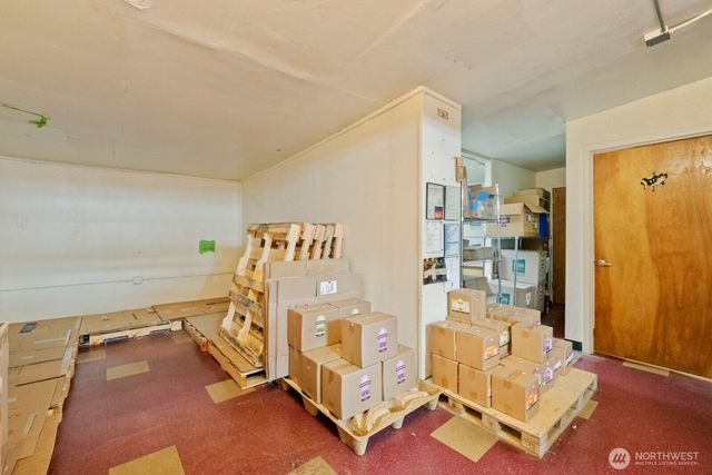 9716 Greenwood Avenue N, Seattle, WA 98103