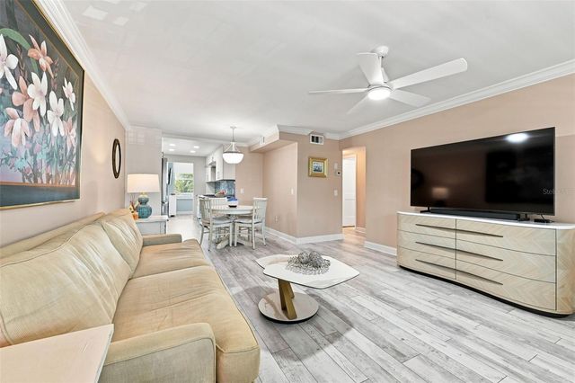 1898 SHORE DRIVE S 208, South Pasadena, FL 33707