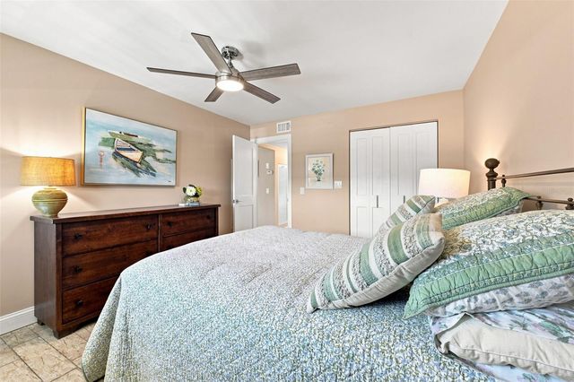 1898 SHORE DRIVE S 208, South Pasadena, FL 33707