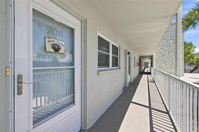 1898 SHORE DRIVE S 208, South Pasadena, FL 33707