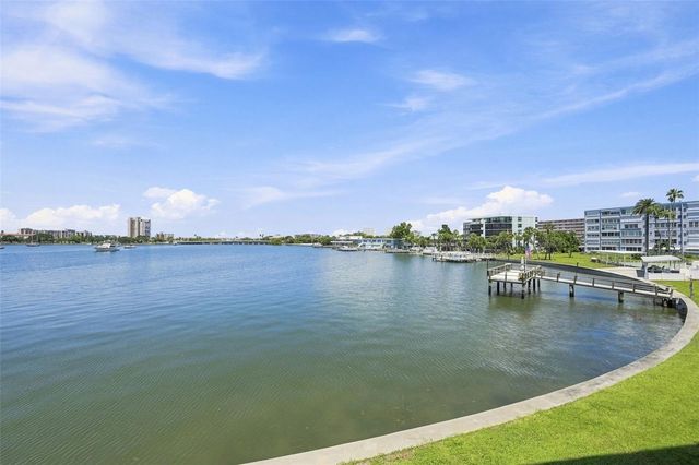 1898 SHORE DRIVE S 208, South Pasadena, FL 33707