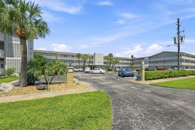 1898 SHORE DRIVE S 208, South Pasadena, FL 33707