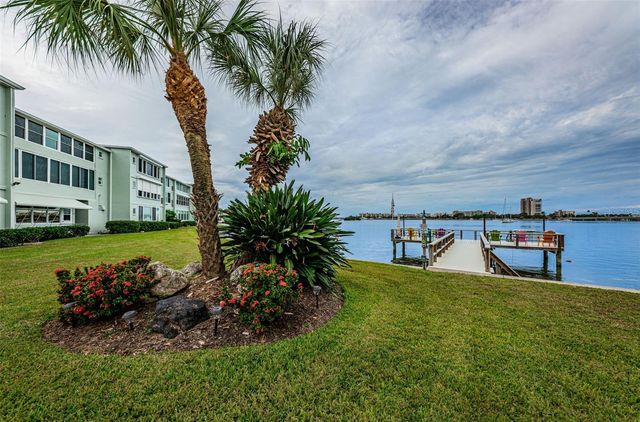 1898 SHORE DRIVE S 208, South Pasadena, FL 33707