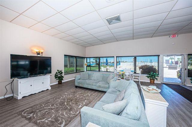 1898 SHORE DRIVE S 208, South Pasadena, FL 33707