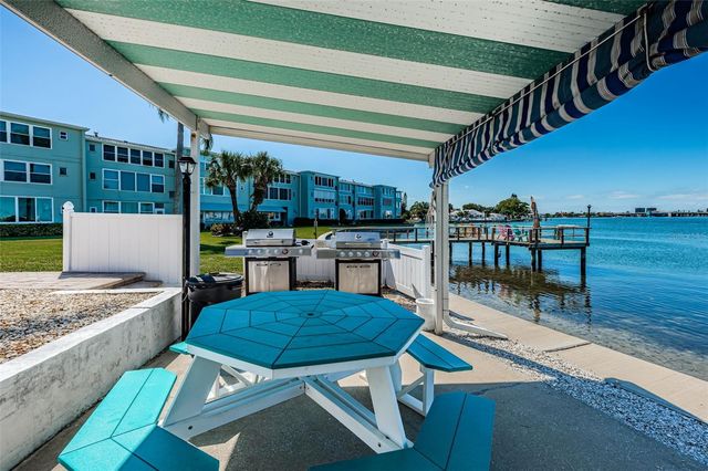 1898 SHORE DRIVE S 208, South Pasadena, FL 33707