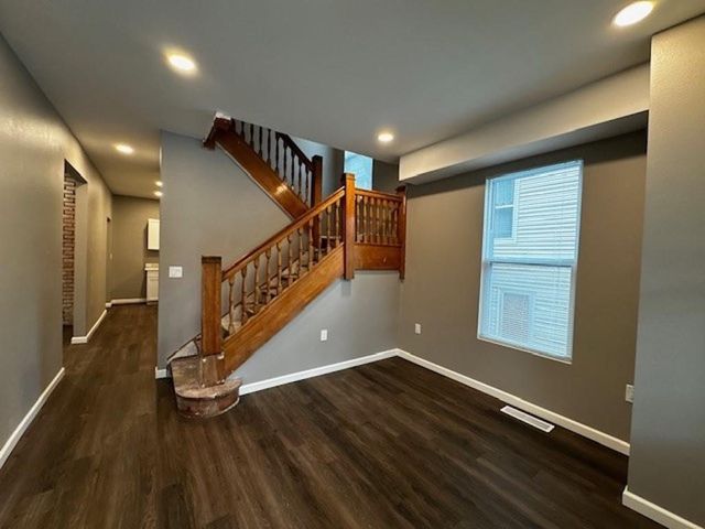 905 E Burlington St, Iowa City, IA 52240