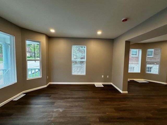 905 E Burlington St, Iowa City, IA 52240
