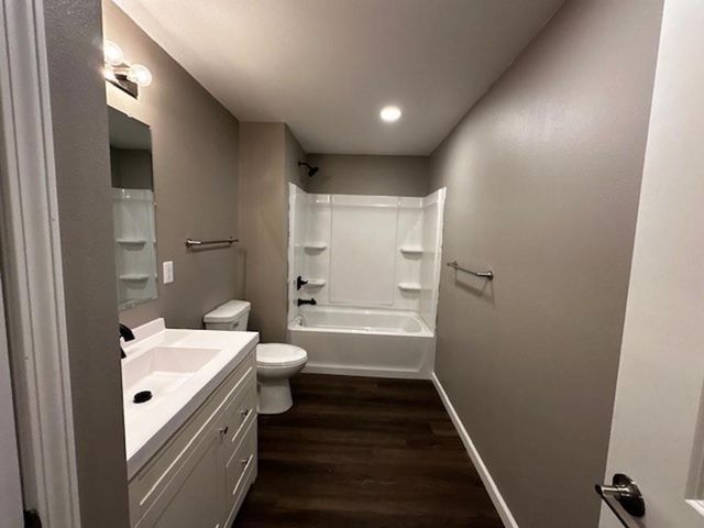 905 E Burlington St, Iowa City, IA 52240