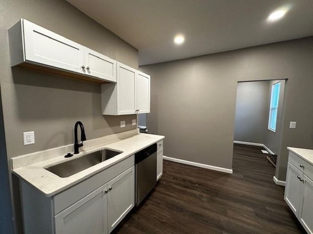 905 E Burlington St, Iowa City, IA 52240