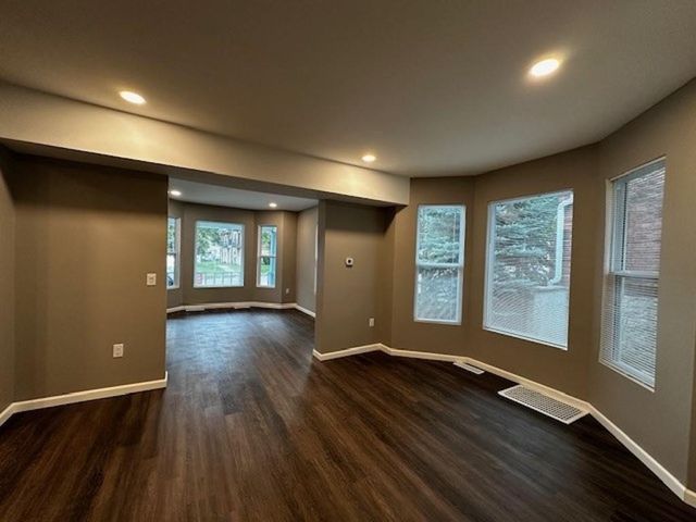 905 E Burlington St, Iowa City, IA 52240