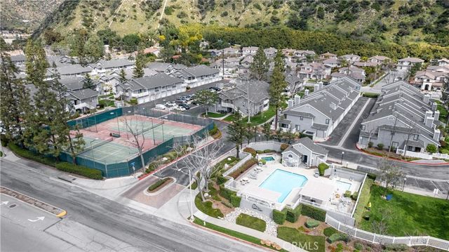 225 Star Pine Court, Azusa, CA 91702