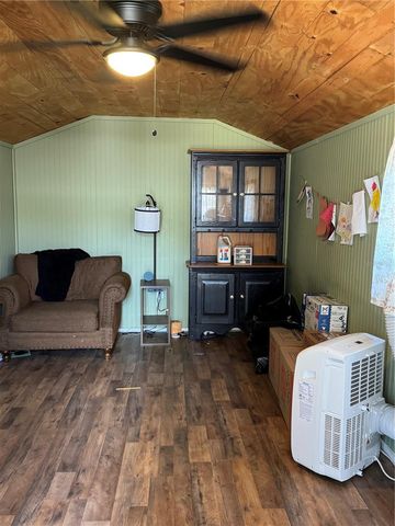 580 FERN AVENUE, Tavares, FL 32778