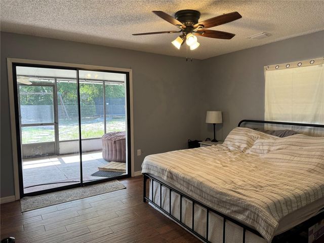 580 FERN AVENUE, Tavares, FL 32778