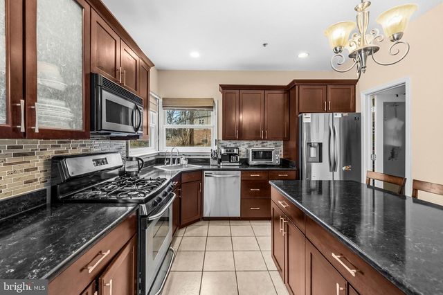 1132 CENTENNIAL DR, Fort Washington, MD 20744