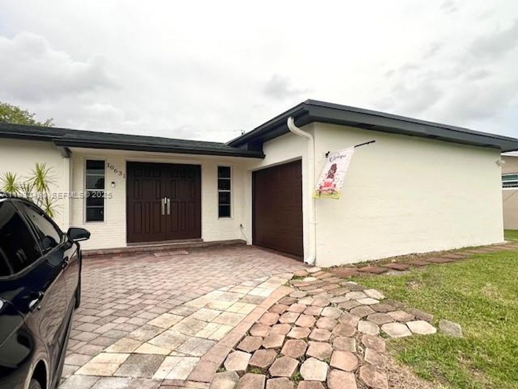 10631 NW 28th St, Sunrise, FL 33322