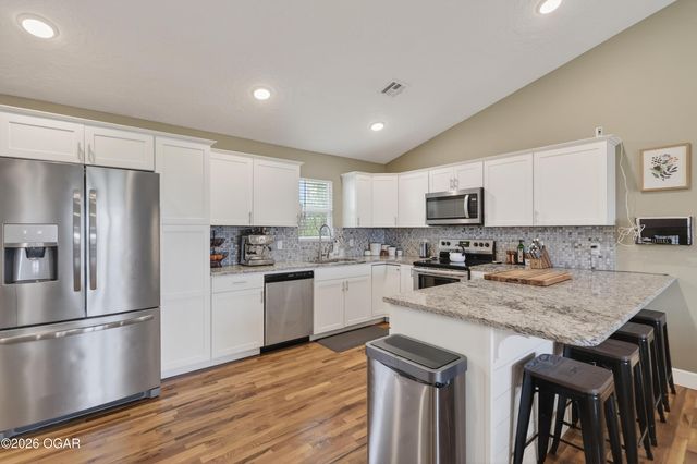 399 Hilltop Drive, Anderson, MO 64831