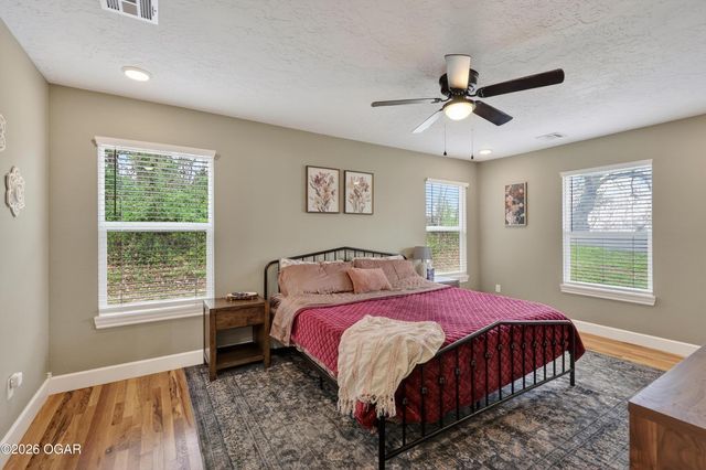 399 Hilltop Drive, Anderson, MO 64831